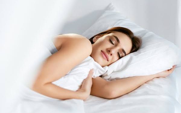 बेहतर सेहत और हेल्दी लाइफ चाहिए तो अच्छी नींद की आदत डालें, नींद अच्छी तो सब कुछ अच्छा