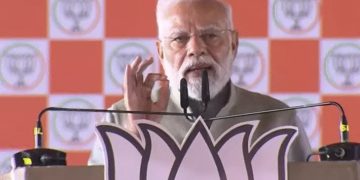 Bihar election 2025 : क्या कोई कभी भी वोट पाने के लिए छठी मइया का अपमान कर सकता है क्या : पीएम मोदी